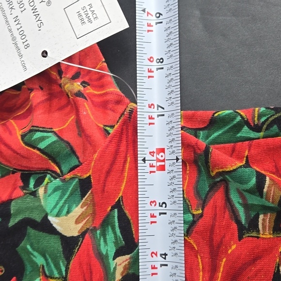 NEW Jane Ashley Top Holiday Poinsetta Medium - Picture 7 of 8